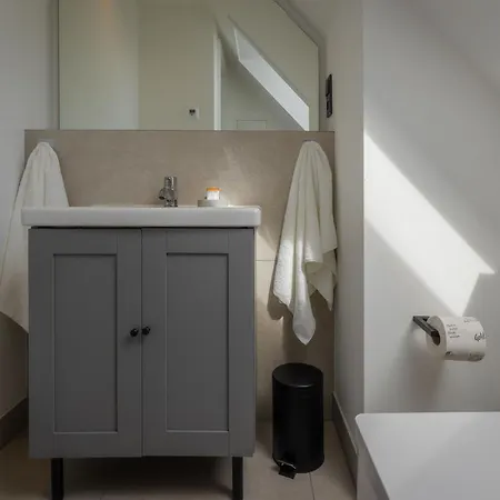 Living Lorens No 12 Apartment *