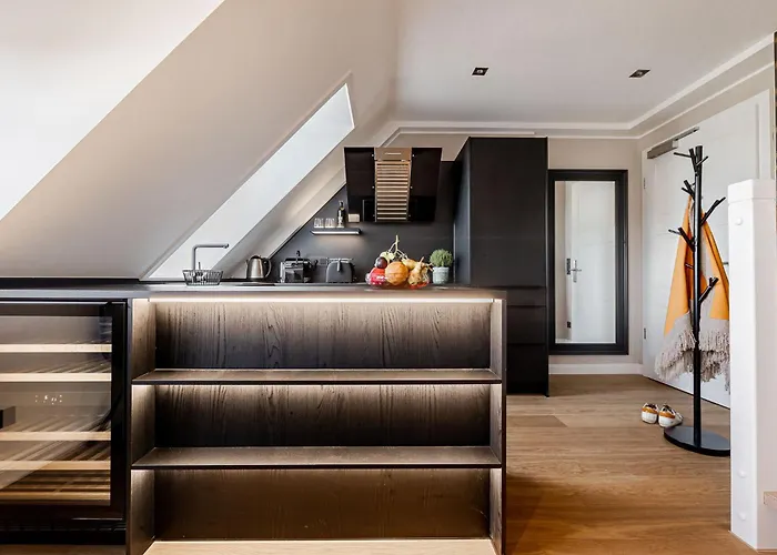 Living Lorens No 12 *