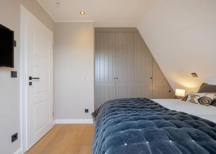 Living Lorens No 12 *